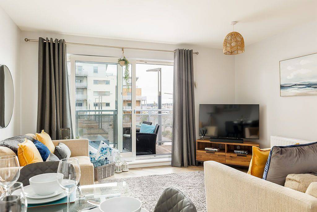 Ganze Wohnung, Harbourside Retreat- Balcony with Harbour Views in Poole, Poole Harbour