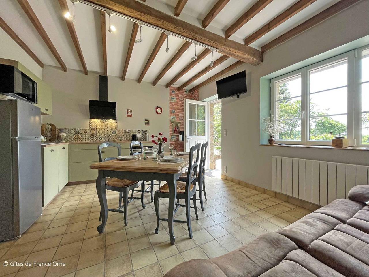 Casa de campo en plena naturaleza con jardín y servicios de bienestar in Mantilly, Parc naturel régional Normandie-Maine