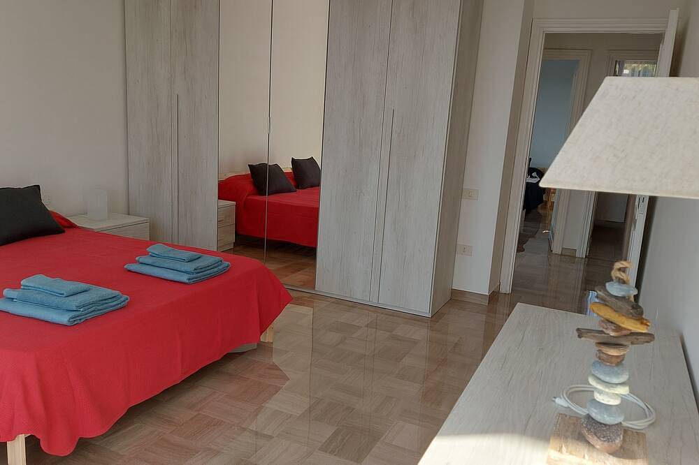 Ganze Wohnung, Accogliente appartamento centrale, 2 minuti dal lago, bar, ristoranti, negozi in Trevignano Romano, Braccianosee