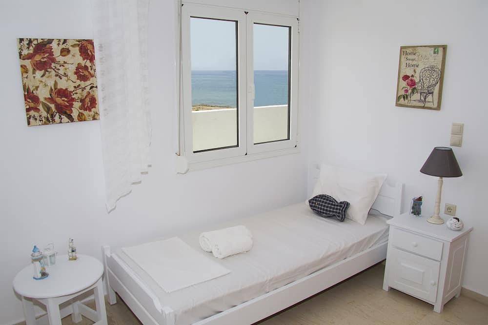 Ganze Wohnung, Weißes Haus Kostas | am Meer in Kokkini Hani, Iraklio-Heraklion und Umgebung