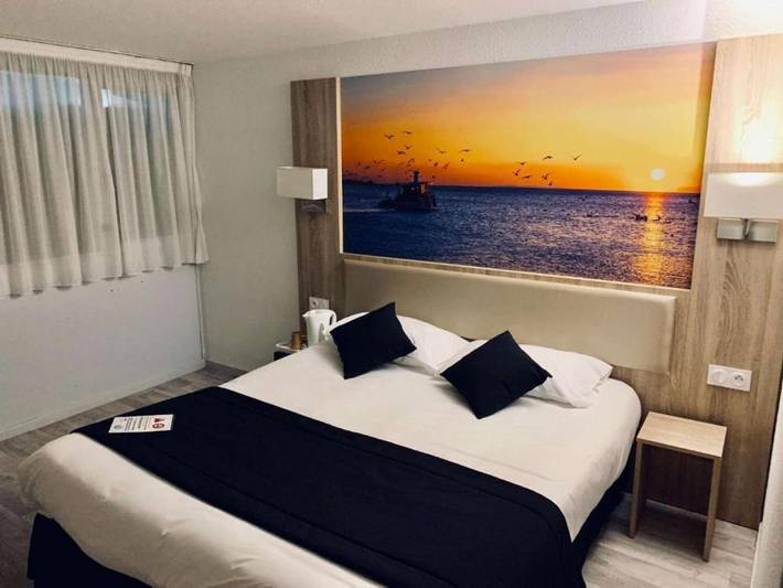 Hôtel pour 2 personnes, avec jardin à Saint-Martin-des-Champs