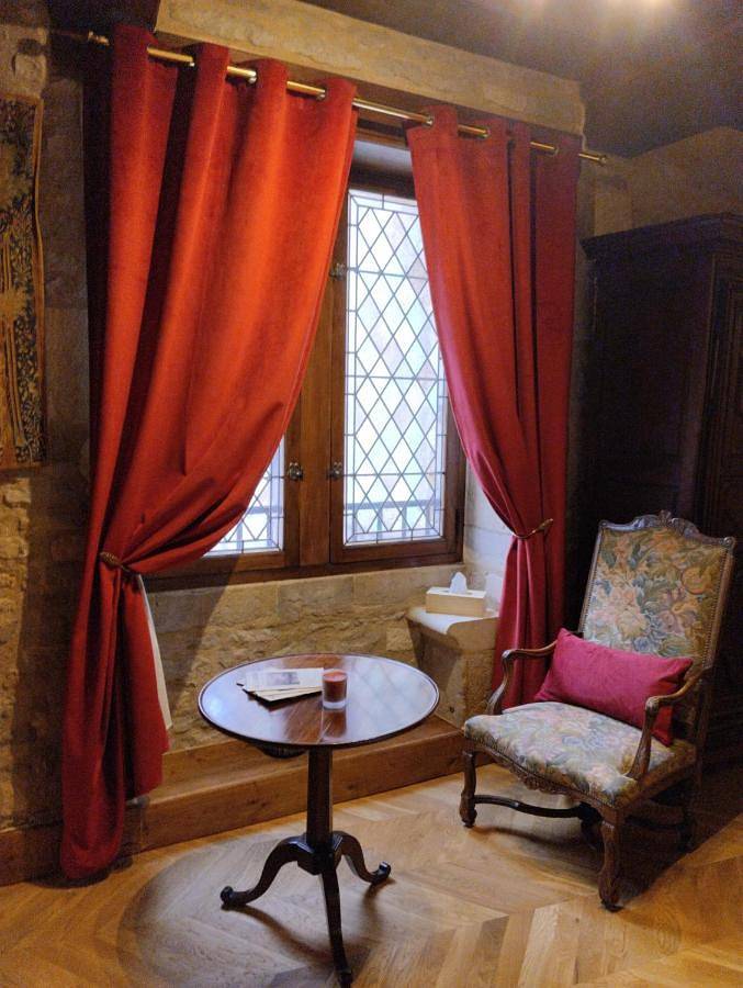 Location de vacances pour 4 personnes, avec terrasse et jardin à Châteauneuf (Côte-d'Or) - 3