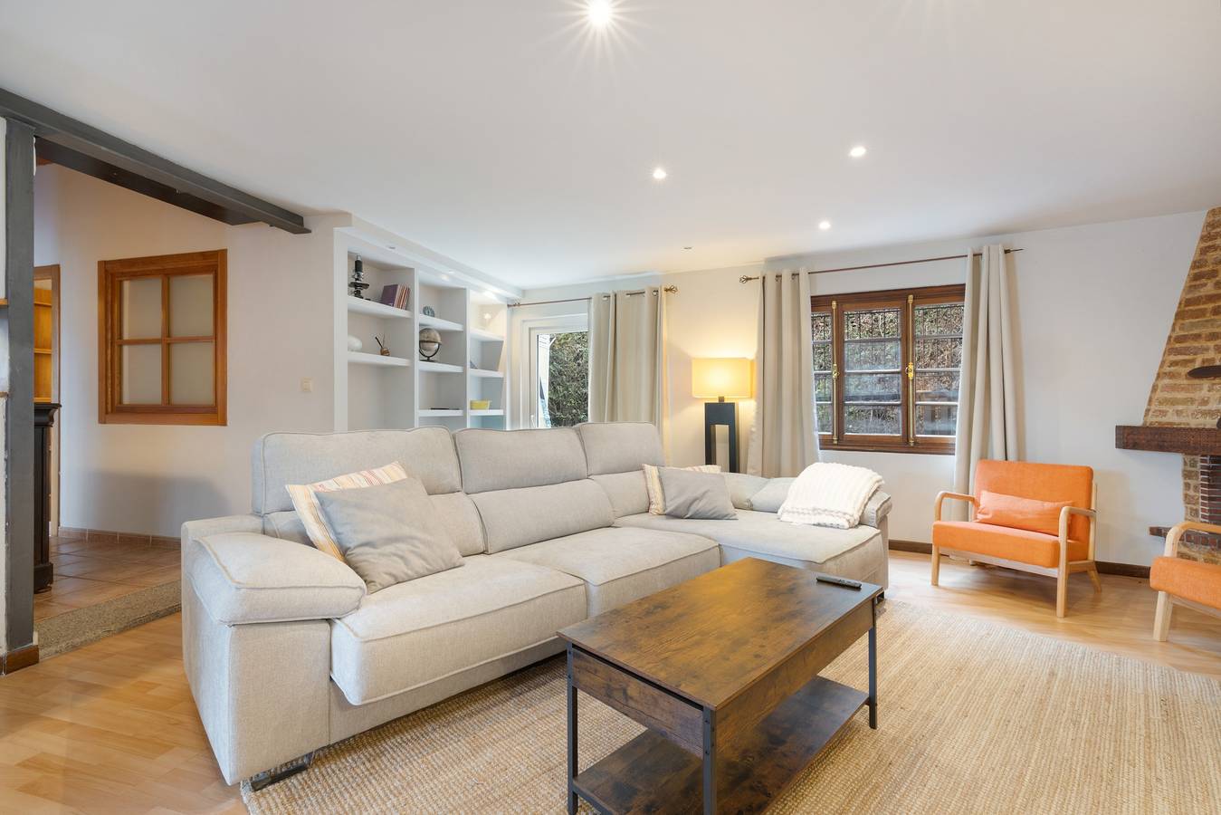 Chalet rustique et cosy avec piscines, Wi-Fi et climatisation in Cambre (La Corogne), Costa de Galicia