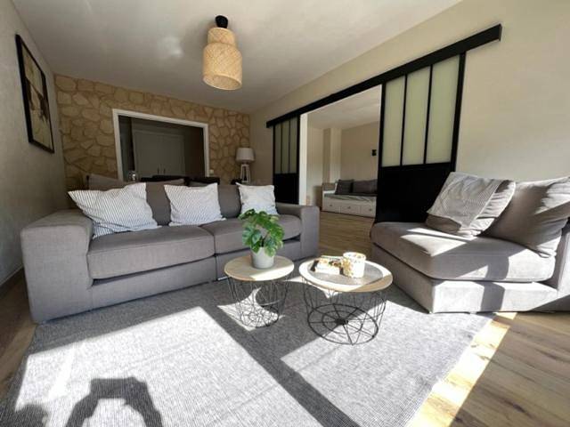 Gîte pour 6 personnes, avec terrasse, animaux acceptés à Cluses - 3