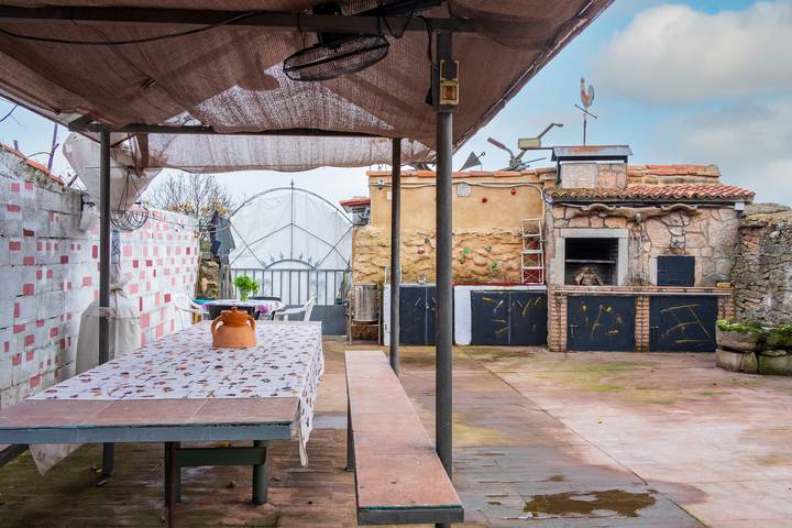 Villa for 6 people, with children pool and garden - 1