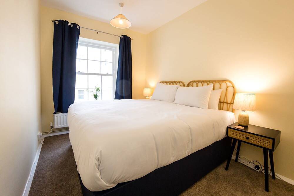 Entire apartment, Sea Downs - moments from beach in Eastbourne, East Sussex