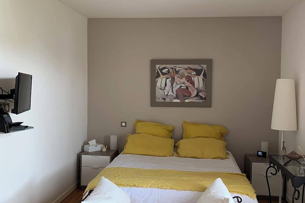Charming house in the Chateauvert district in the center of town + swimming pool in Valence, Valence region