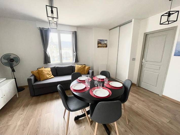 Gîte pour 7 personnes, avec terrasse et vue dans Aquarium de la Rochelle - 4