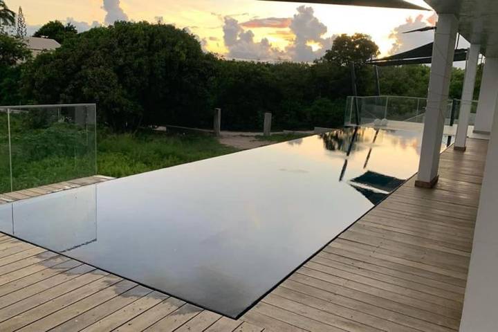 Location de vacances pour 4 personnes, avec piscine ainsi que jardin et terrasse dans Anse Tarare - 2