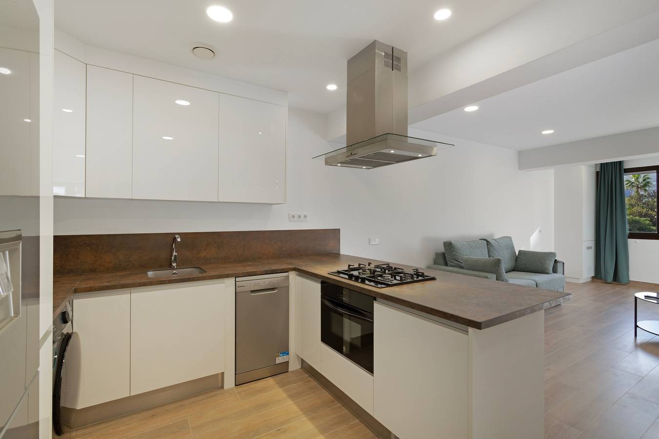 Entire apartment, Holiday Apartment 'Vivienda en Santa Catalina' with Wi-Fi in Las Palmas de Gran Canaria Centre, Las Palmas de Gran Canaria