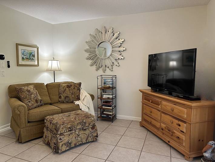 Vacation rental for 6 people, with yard and pool as well as terrace in St. Simons Island