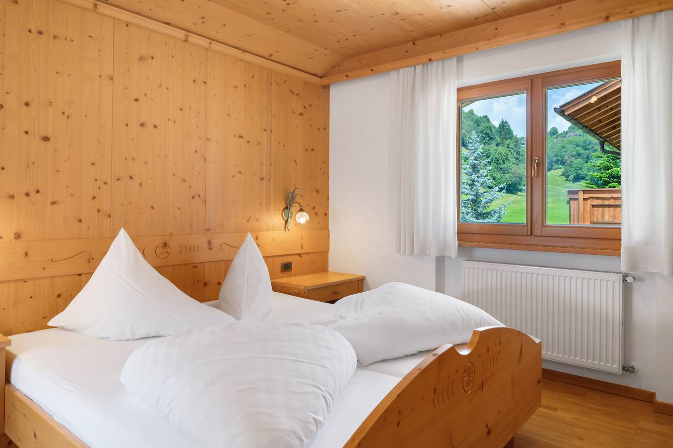 Ganze Wohnung, Ferienwohnung 'Villa Nussbaumer B' mit Bergblick, privater Terrasse und Wi-Fi in Seis am Schlern, Kastelruth