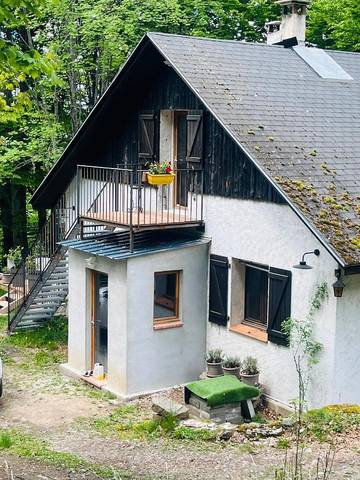 Gîte pour 3 personnes, avec terrasse et vue, animaux acceptés à Lucéram