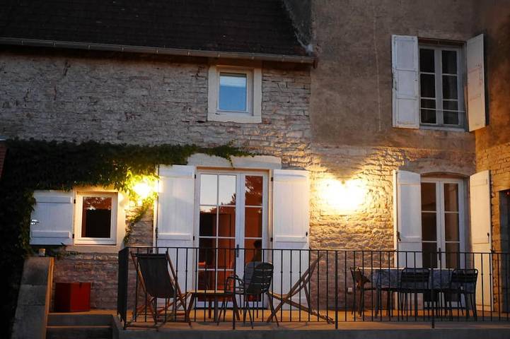 Vacation rental for 12 people in Bourgogne