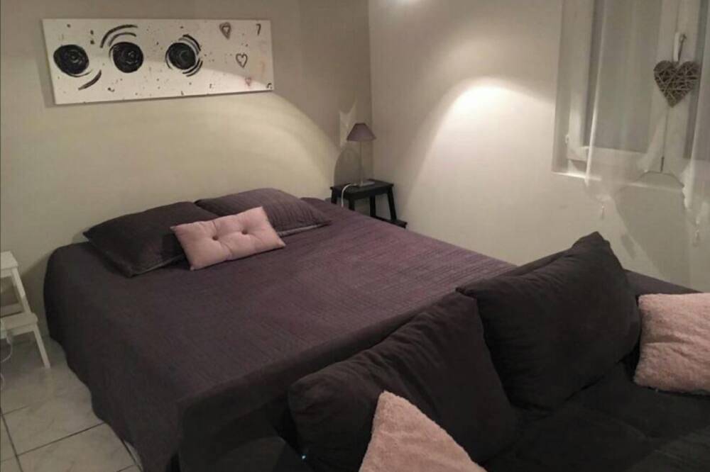 Ganze Wohnung, Beautiful apartment for your vacations in Vaucluse in Caumont-sur-Durance, Vaucluse