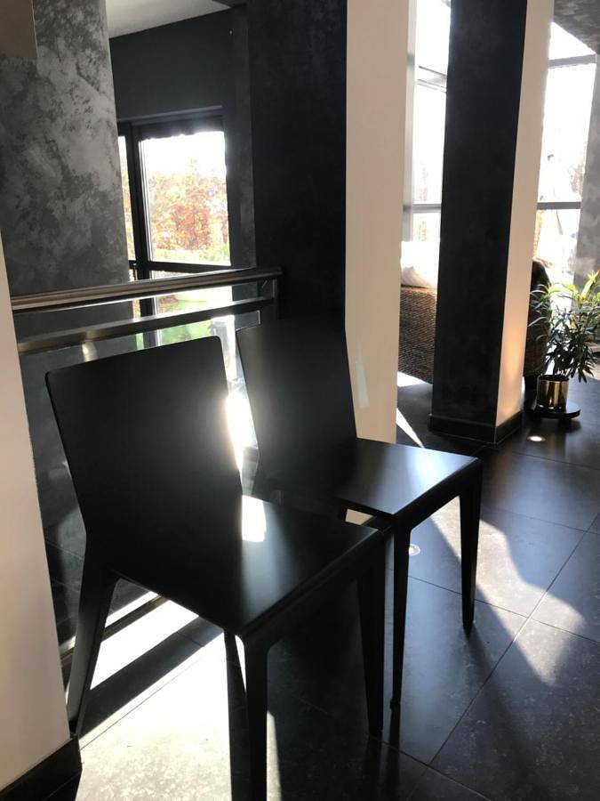 Location de vacances pour 2 personnes, avec vue ainsi que jardin et terrasse à La Bruyère - 3