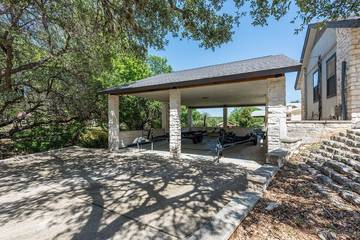 Vacation House for 16 Guests in Briarcliff, Lake Travis, Picture 4