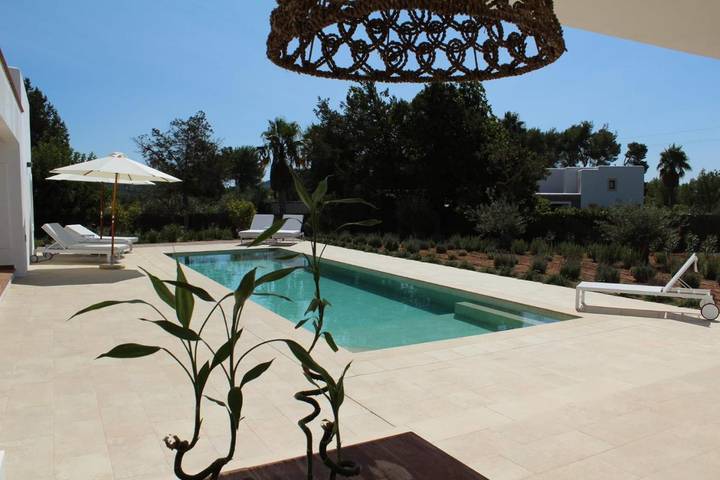Ferienhaus für 8 Personen, mit Balkon und Terrasse sowie Garten und Pool in St Llorenc de Balafia