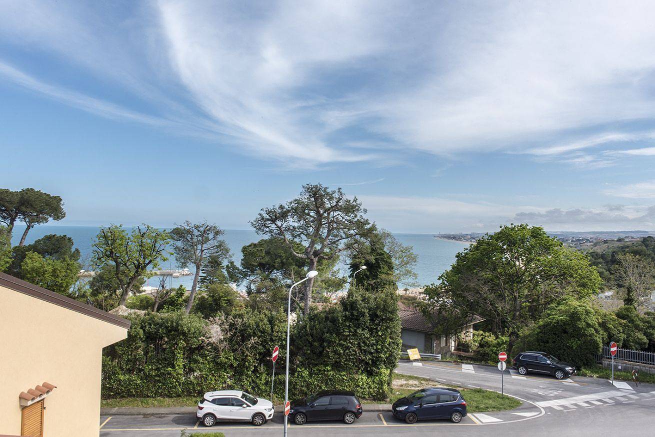 Ganze Wohnung, Ferienwohnung für 3 Personen mit Balkon/Terrasse in Numana, Riviera del Conero