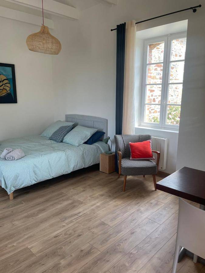 Gîte pour 2 personnes, avec vue et jardin à Pleudaniel - 4