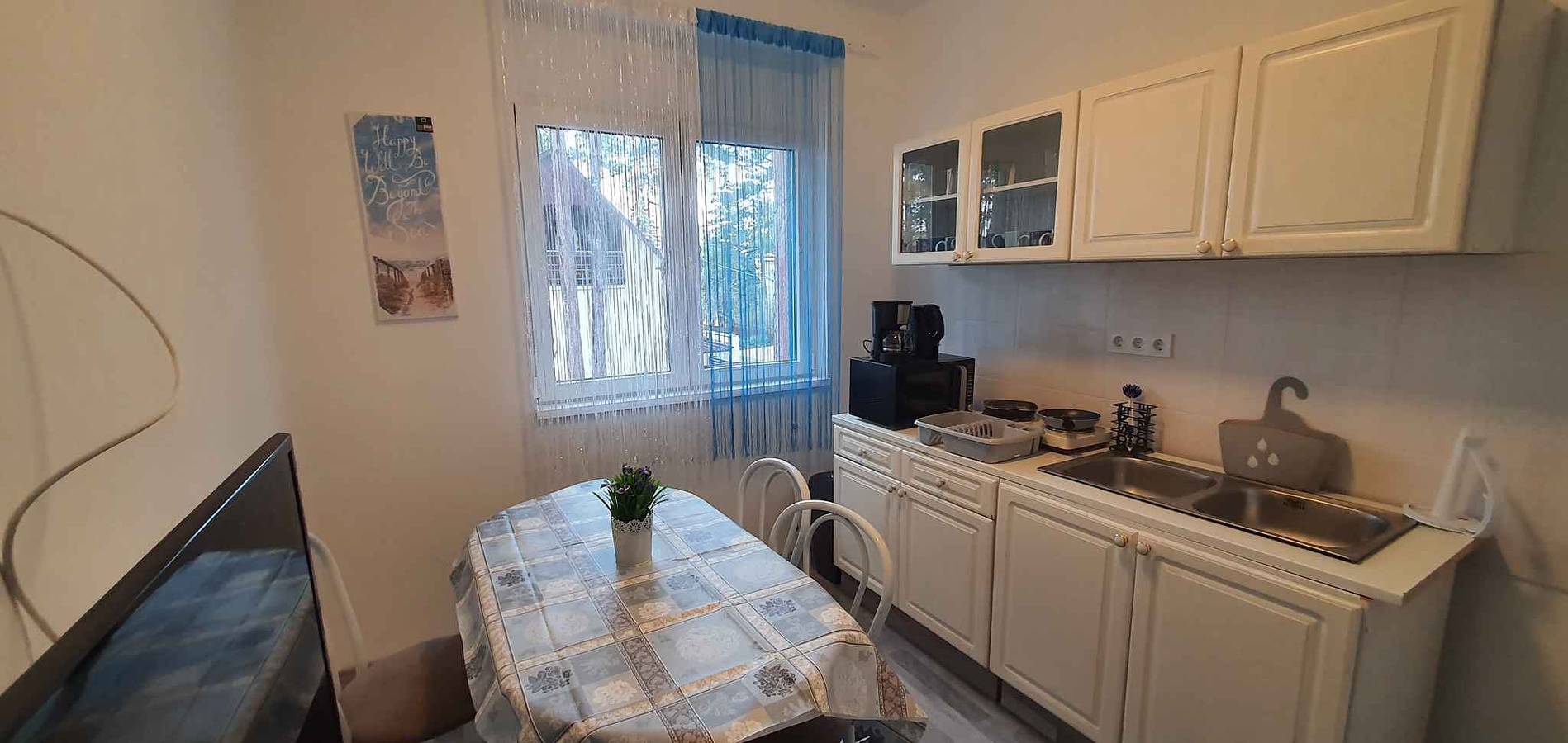 Ganze Ferienwohnung, Ferienwohnung für 10 personen mit Internet und Klimaanlage 400m von Plattensee  in Siofok, Siófok und Umgebung