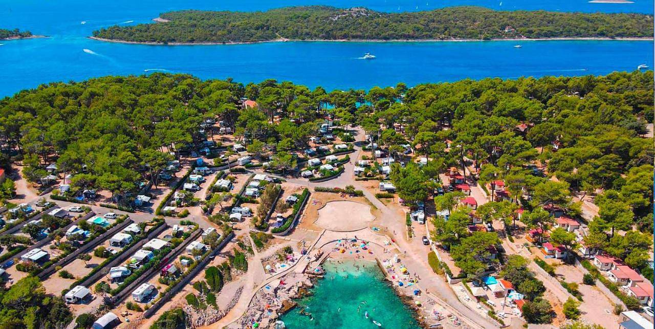 Camping Village Poljana in Mali Lošinj, Cunski