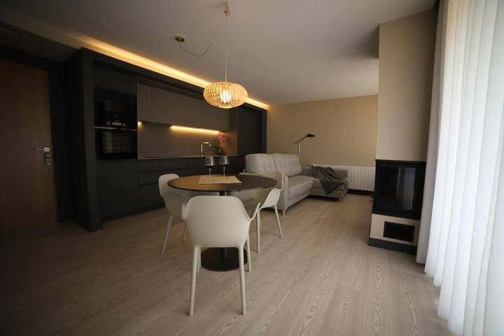 Casa rural para 4 personas, con Balcón y Jacuzzi además de Terraza y Vistas en Villafranca de Cid - 3