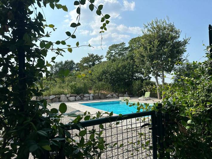 Ferienhaus für 3 Personen, mit Pool und Ausblick