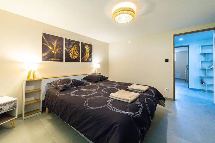 Ganze Wohnung, Private 3-seater Jacuzzi, garden, air conditioning & parking - Dieulouard in Dieulouard, Nancy und Umgebung