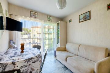 Vacation Rental for 4 Guests in Cannes, Cannes region, Picture 3
