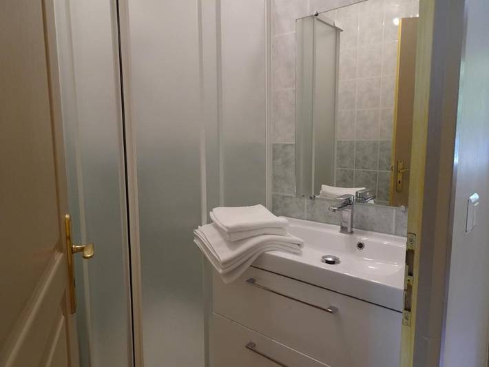 Chambre d’hôte pour 4 personnes, avec sauna et terrasse ainsi que piscine et jardin à Digne-les-Bains - 2