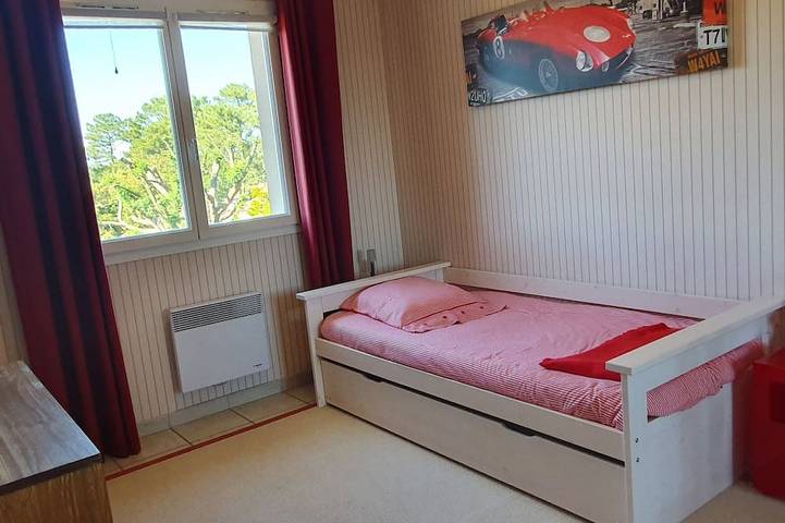 Location de vacances pour 8 personnes, avec terrasse et jardin dans Pyla-sur-Mer - 3