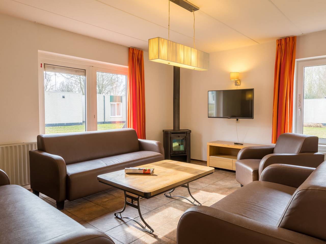 Ruime bungalow nabij het Hunebedcentrum in Borger, Drenthe