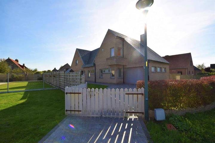 Chambre d’hôte pour 4 personnes, avec piscine ainsi que jardin et vue, animaux acceptés à Blankenberge - 3