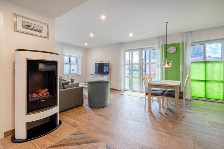 Ferienwohnung für 2 Personen, mit Terrasse in Greetsiel Hafen, Krummhörn
