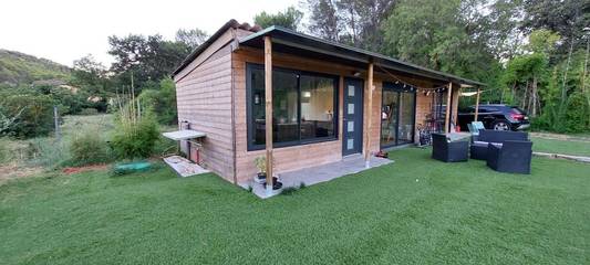 Maison de campagne pour 2 personnes, avec terrasse ainsi que jardin et vue à Carnoules