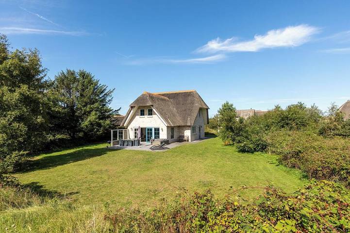 Villa für 8 Personen, mit Sauna und Garten sowie Terrasse
