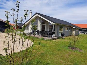 Ferienhaus für 8 Personen, mit Terrasse und Whirlpool sowie Sauna, mit Haustier in Großenbrode