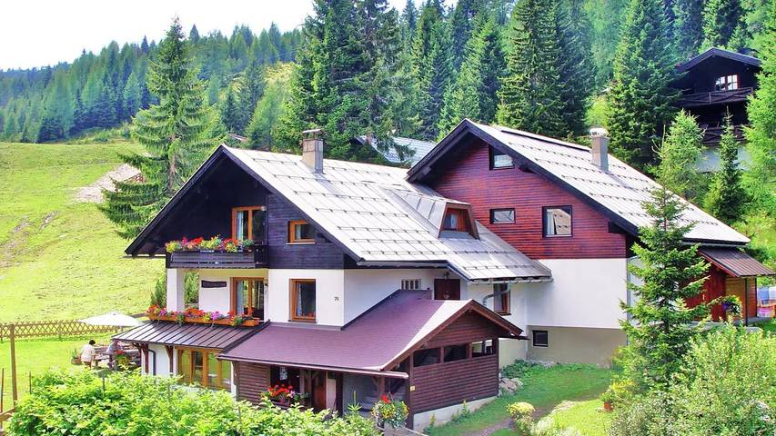 Ferienwohnung für 6 Personen, mit Balkon und Sauna