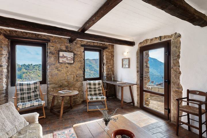 Bodynsoul - The Gallery in Baiardo, Alpi Liguri