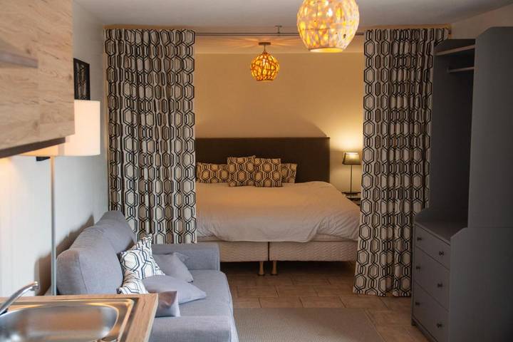 Maison de campagne pour 2 personnes, avec piscine et terrasse à Thénac - 3