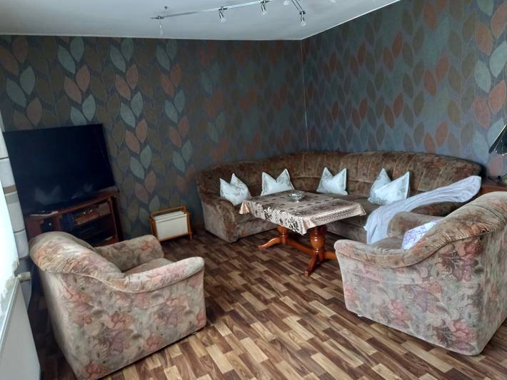 Ganze Ferienwohnung, Ferienhaus Heidi Koch - Ferienhaus mit 3 Schlafzimmern in Bad Frankenhausen, Region Kyffhäuser