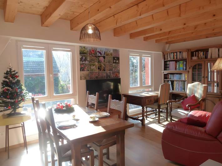 Holiday Home 'La Grange De Mediovilla' with Terrace, Private Garden & Wi-Fi in Mittelhausen, Strasbourg Området