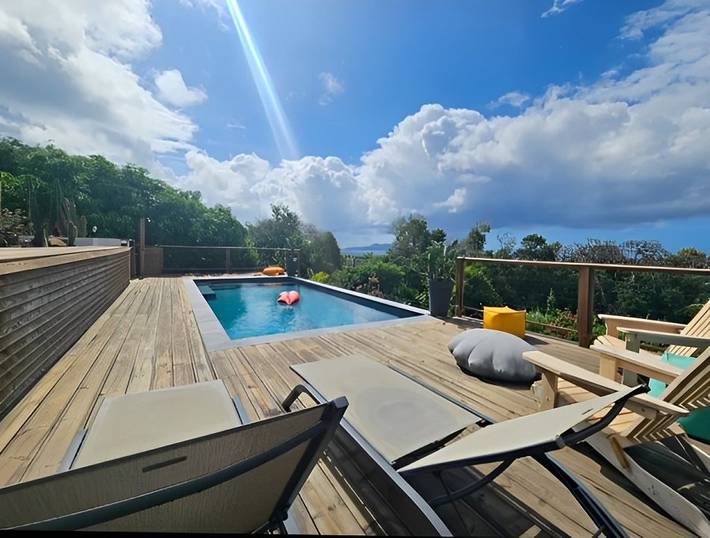 Cottage pour 4 personnes, avec piscine ainsi que terrasse et jardin à Vieux-Fort