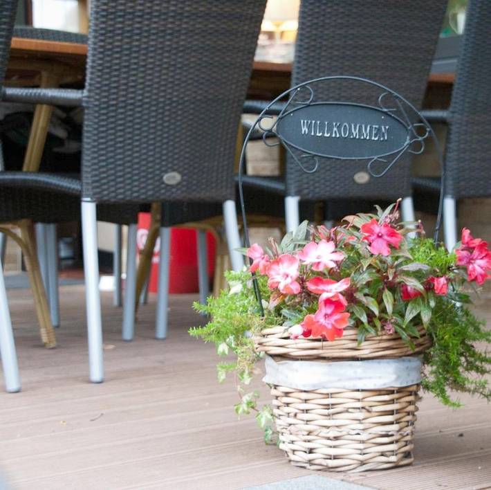 Hotel für 2 Personen, mit Balkon und Terrasse sowie Ausblick in Mehring - 3