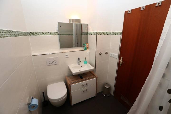 Ferienwohnung für 6 Personen, mit Terrasse und Garten sowie Ausblick in Peiting - 4