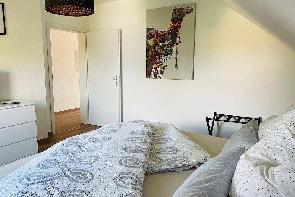 Ganze Wohnung, Ferienhaus Seenah - Wohnung Qualle in Neukieritzsch, Hainer See