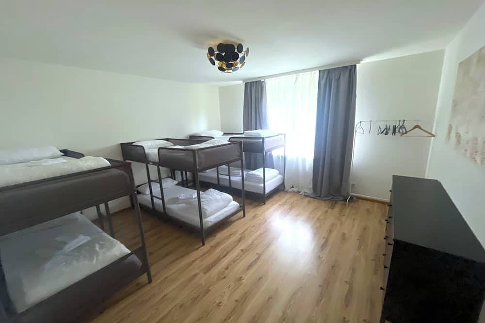 Ganze Wohnung, Alpenwohnung \n\naußenarbeiten bis Dez., ruhige Umgebung garantiert. in Suedlicher Schwarzwald, Rickenbach