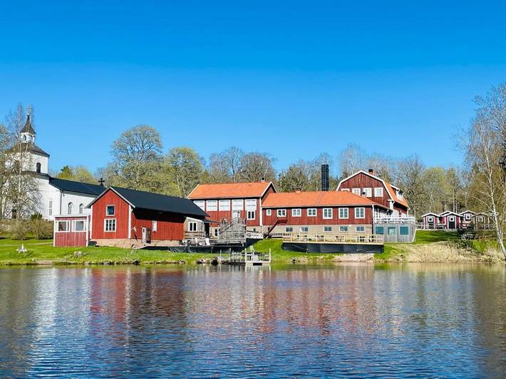 Hostel für 3 Personen, mit Seeblick und Sauna sowie Ausblick und Garten in Ödeshög