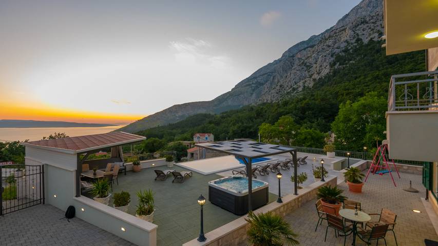 Villa Šestic-Makarska by Villas Guide in Tučepi, Makarska Riviera